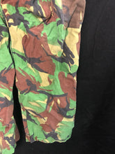 Charger l'image dans la galerie, Genuine British Army Forces 68 Pattern DPM Trousers - Waist 28" - The Militaria Shop