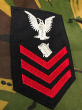 Charger l'image dans la galerie, Genuine US Navy Personnel Specialist Patch / Badge - The Militaria Shop