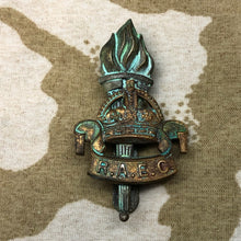 Load image into Gallery viewer, Genuine British Army Cap Badge - Royal Army Educational Corps - The Militaria Shop