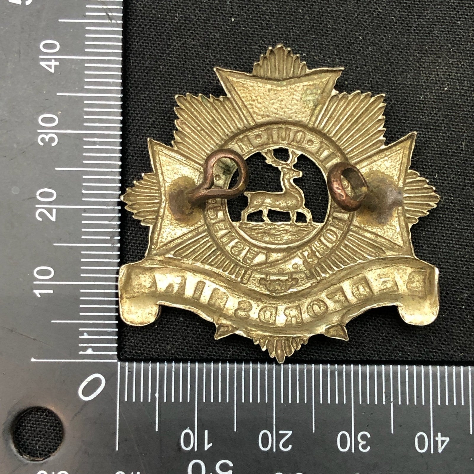 Genuine WW2 British Army Brass Cap Badge - Bedfordshire and Hertfordshire Regime - The Militaria Shop