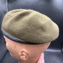 Lade das Bild in den Galerie-Viewer, Genuine British Army Duke of Lancaster's Beret - Size 56 - The Militaria Shop