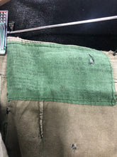 Charger l'image dans la galerie, Genuine British Army 68 Pattern DPM Trousers - Size 28" Waist - The Militaria Shop