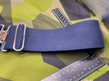Charger l'image dans la galerie, Original British Royal Navy Blue Canvas Stable Belt - Approx 34" Waist - The Militaria Shop