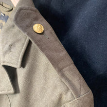 Lade das Bild in den Galerie-Viewer, Original WW2 US Army Class A Dress Jacket 1940 - Private Ryan Prop - 38" Large - The Militaria Shop