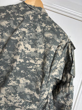 Charger l'image dans la galerie, Surplus US Army ACU Combat Uniform Jacket-Small Short - The Militaria Shop