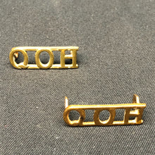 Load image into Gallery viewer, Original WW1/WW2 British Army Queen's Own Hussars Q.O.H Shoulder Title Set - The Militaria Shop