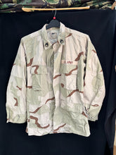 Load image into Gallery viewer, Gulf War US Army DCU Camouflaged Combat Field Coat/Jacket - Small/Regular - The Militaria Shop