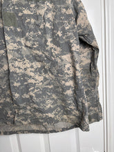 Charger l'image dans la galerie, Surplus US Army ACU Combat Uniform Jacket-Medium Regular - The Militaria Shop