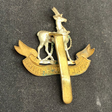 Load image into Gallery viewer, Original WW2 British Army Cap Badge - Royal Warwickshire Regiment - The Militaria Shop