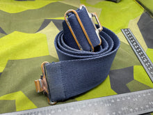 Charger l'image dans la galerie, Original British Royal Navy Blue Canvas Stable Belt - Approx 42" Waist - The Militaria Shop