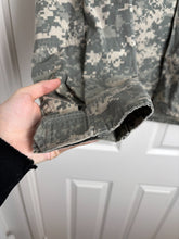 Charger l'image dans la galerie, Surplus US Army ACU Combat Uniform Jacket-Large X Long - The Militaria Shop