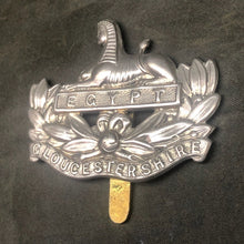 Load image into Gallery viewer, Original WW2 British Army Cap Badge - Gloucestershire Regiment - The Militaria Shop