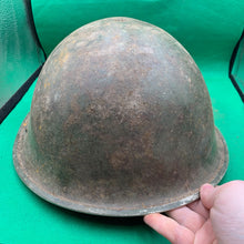 Charger l'image dans la galerie, Original British Army Combat Helmet Mk4 - The Militaria Shop