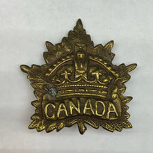 Load image into Gallery viewer, Original WW2 Canadian Army Cap Badge - Canadian General Service - The Militaria Shop