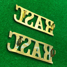 Load image into Gallery viewer, Original WW2 British Army RASC Royal Army Service Corps Brass Shoulder Titles - The Militaria Shop