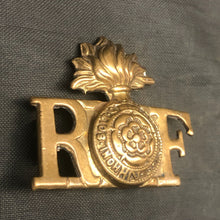 Load image into Gallery viewer, Original WW1 British Army Royal London Fusiliers Regiment Brass Shoulder Title - The Militaria Shop