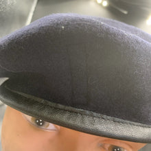 Lade das Bild in den Galerie-Viewer, Genuine British Army Forces All Regiment Wool Beret - Size 57 - The Militaria Shop