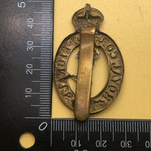 Load image into Gallery viewer, Original WW2 British Army Cap Badge - Royal Corps of Signals - The Militaria Shop