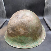 Lade das Bild in den Galerie-Viewer, Original WW2 British/Canadian Army Mk3 Turtle Combat Helmet - The Militaria Shop