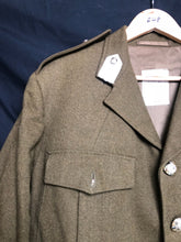 Lade das Bild in den Galerie-Viewer, Original British Army No.2 Dress Uniform Jacket - Grade 1 - Size 34 - 42" Chest - The Militaria Shop