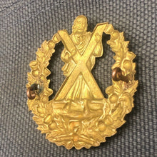 Load image into Gallery viewer, Original WW2 British Army Cap Badge - Cameron Highlanders - The Militaria Shop