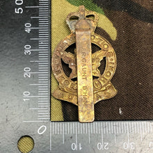 Load image into Gallery viewer, Original Canadian Army Royal Montreal Regiment Beret / Cap Badge - The Militaria Shop