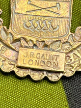 Load image into Gallery viewer, Original WW1 Canadian Army - Lord Strathconna's Horse Royal Canadians Cap Badge - The Militaria Shop