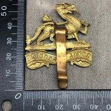 Load image into Gallery viewer, Original British Army Royal Berkshire Cap Badge - The Militaria Shop