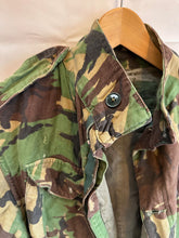 Load image into Gallery viewer, Genuine British Army Surplus DPM Camouflaged 1968 Pattern Smock - Size 40" Chest - The Militaria Shop
