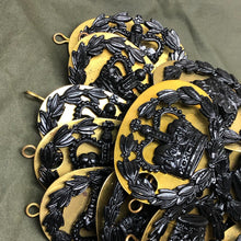 Lade das Bild in den Galerie-Viewer, Genuine British Army RQMS Crown in Wreath Black Wrist Arm Rank Badge - The Militaria Shop