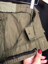 Load image into Gallery viewer, British Army OD Green Lightweight Combat Trousers - Size 28" Waist - The Militaria Shop