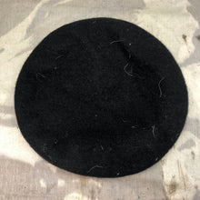 Lade das Bild in den Galerie-Viewer, Genuine British Army Forces Beret - RTR Royal Tank Regiment - Size 54 - The Militaria Shop