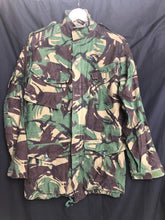 Charger l'image dans la galerie, Genuine British Army DPM Camouflage Combat Jacket Smock - Size 180/96 - The Militaria Shop