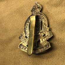Load image into Gallery viewer, Original WW2 British Army Royal Army Ordnance Corps RAOC Cap Badge - The Militaria Shop