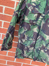 Load image into Gallery viewer, Surplus British Army DPM Smock Combat Size 40 Chest - The Militaria Shop
