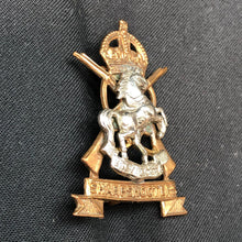 Load image into Gallery viewer, Original WW1 British Army Regimental Cap Badge - London Yeomanry Sharpshooters - The Militaria Shop