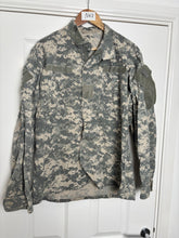 Load image into Gallery viewer, Surplus US Army ACU Combat Uniform Jacket -Size Medium-Regular - The Militaria Shop