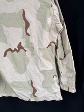 Load image into Gallery viewer, Gulf War US Army DCU Camouflaged Combat Field Coat/Jacket - Small/Regular - The Militaria Shop