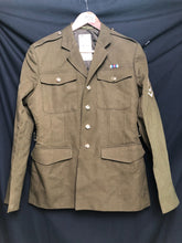 Load image into Gallery viewer, Grade 1 Used British Army No.2 Dress Uniform Jacket - Size 164/100/84 - The Militaria Shop