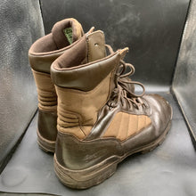 Load image into Gallery viewer, British Army Surplus Brown Leather Combat Patrol Boots - Size UK 9 W - The Militaria Shop