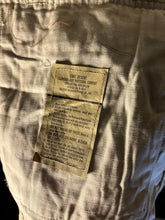 Charger l'image dans la galerie, Gulf War US Army DCU Camouflaged Combat Field Coat/Jacket - Medium/Long - The Militaria Shop