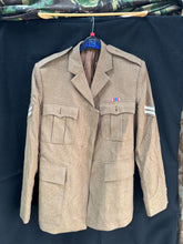 Charger l'image dans la galerie, Grade 1 British Army FAD No2 Dress Uniform Jacket - Size 170/104/88 - The Militaria Shop