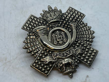 Lade das Bild in den Galerie-Viewer, Original British Army WW1 / WW2 Highland Light Infantry Cap Badge - The Militaria Shop