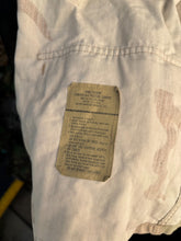 Load image into Gallery viewer, Gulf War US Army DCU Camouflaged Combat Field Coat/Jacket - Medium/Regular - The Militaria Shop