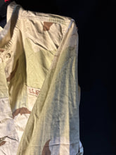 Charger l'image dans la galerie, Gulf War US Army DCU Camouflaged Combat Field Coat/Jacket - Medium/Long - The Militaria Shop