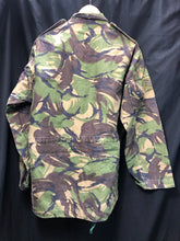 Lade das Bild in den Galerie-Viewer, Genuine British Army Surplus Combat Jacket Smock DPM - Size 190/104 - The Militaria Shop