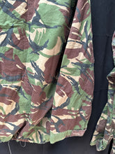 Lade das Bild in den Galerie-Viewer, Genuine British Army DPM Camouflaged Combat Field Jacket - Size 170/96 - The Militaria Shop