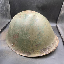 Charger l'image dans la galerie, Original British Army Mk4 Turtle Combat Helmet - The Militaria Shop