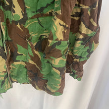 Load image into Gallery viewer, Original British Army 68 Pattern DPM Camouflaged Smock - Size 1 - 36" Chest - The Militaria Shop