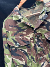 Load image into Gallery viewer, Genuine British Army DPM Woodland Lightweight Combat Jacket-Size 180/104 - The Militaria Shop